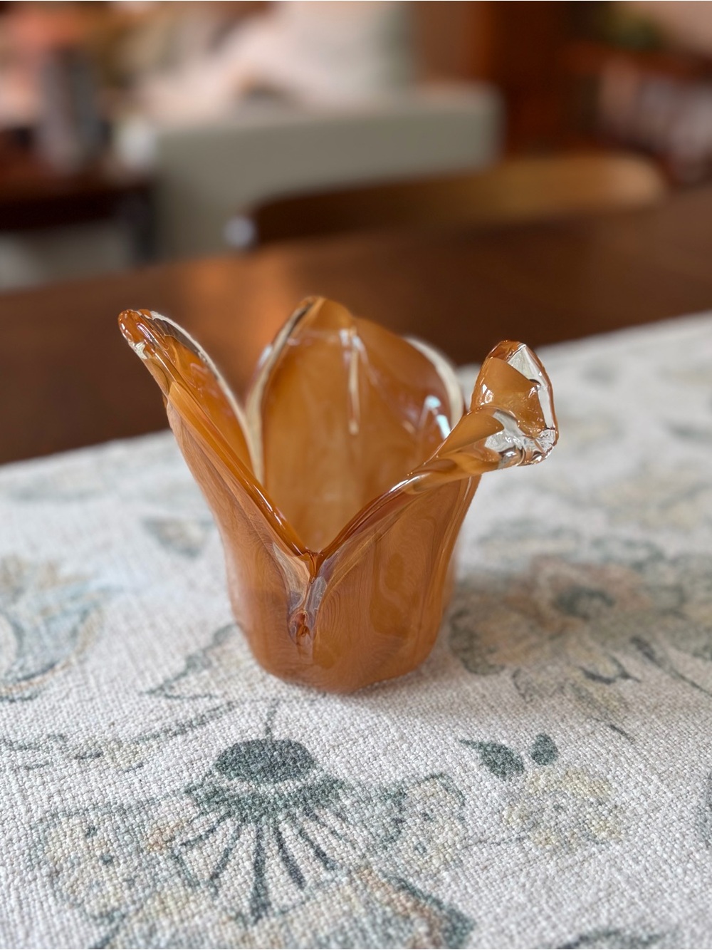 Murano Style Hand Blown Glass Tulip or Handkerchief Vase